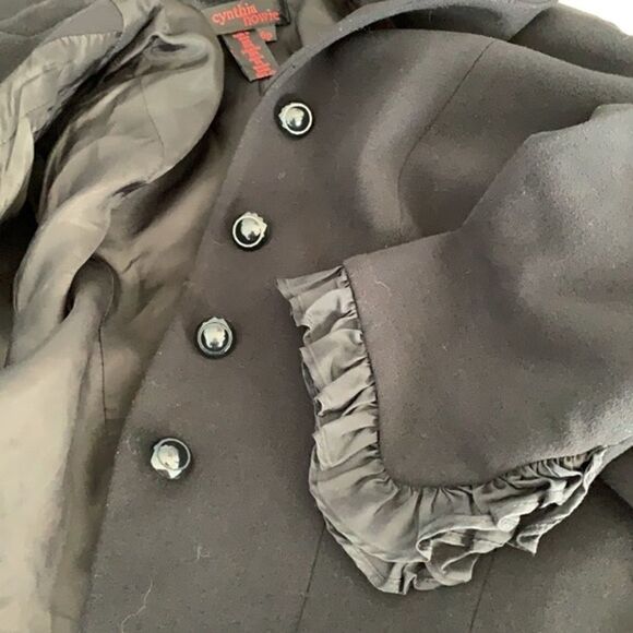 Cynthia Howie black skirt suit- 6P - Picture 8 of 9